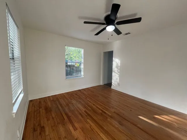 $1,600 | 928 East 56th Street, Austin, TX 78751