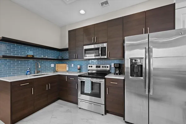 $2,400 | 5013 Grandiflora Road, Palm Beach Gardens, FL 33418