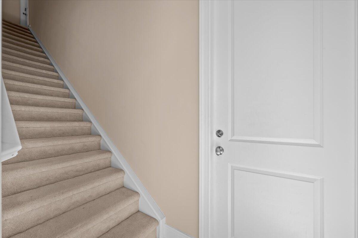 5013 Grandiflora Road Palm Beach Gardens, FL 33418 - Photo 11 of 25 12-LUX_1575