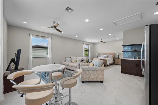 $2,400 | 5013 Grandiflora Road, Palm Beach Gardens, FL 33418