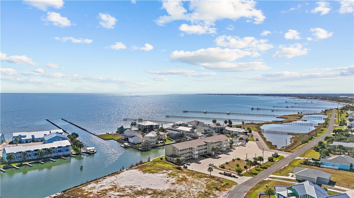 2290 North Fulton Beach Road, Unit 212 Rockport, TX 78382 - Photo 17 of 19 a view of a terrace