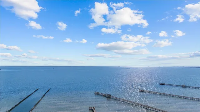 $195,000 | 2290 North Fulton Beach Road, Unit 212, Rockport, TX 78382