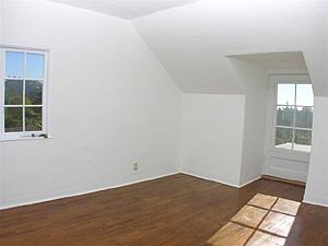 857 Cheltenham Road Santa Barbara, CA 93105 - Photo 5 of 9 an empty room with a window