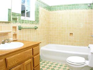857 Cheltenham Road Santa Barbara, CA 93105 - Photo 7 of 9 a bathroom with a sink a toilet and bathtub
