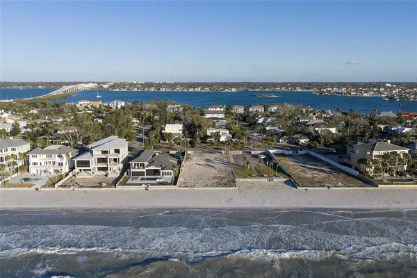 $5,500,000 | 620 Gulf Boulevard, Belleair Beach, FL 33786