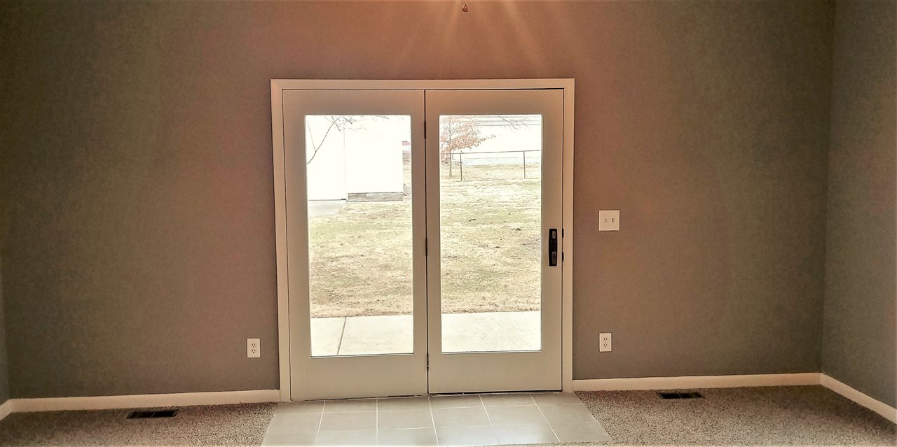 8444 Telephone Road Newburgh, IN 47630 - Photo 11 of 34