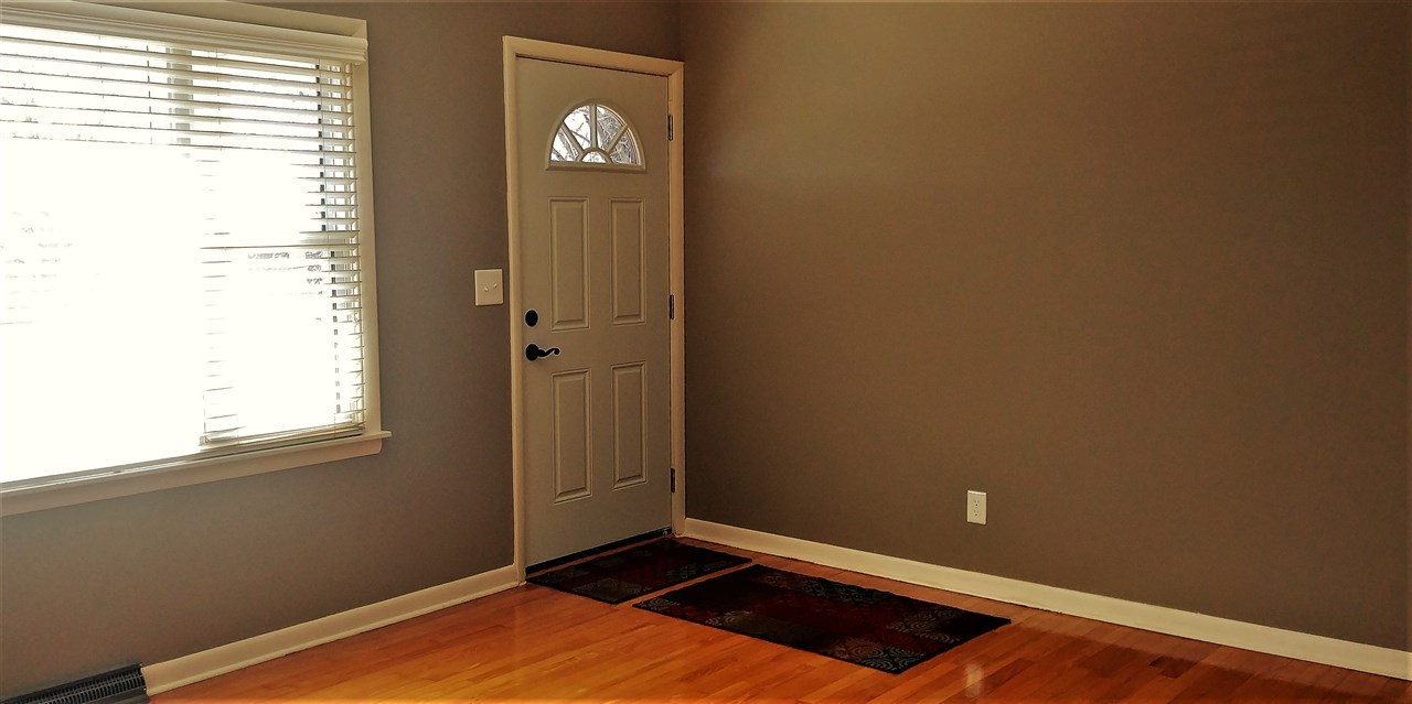 8444 Telephone Road Newburgh, IN 47630 - Photo 3 of 34