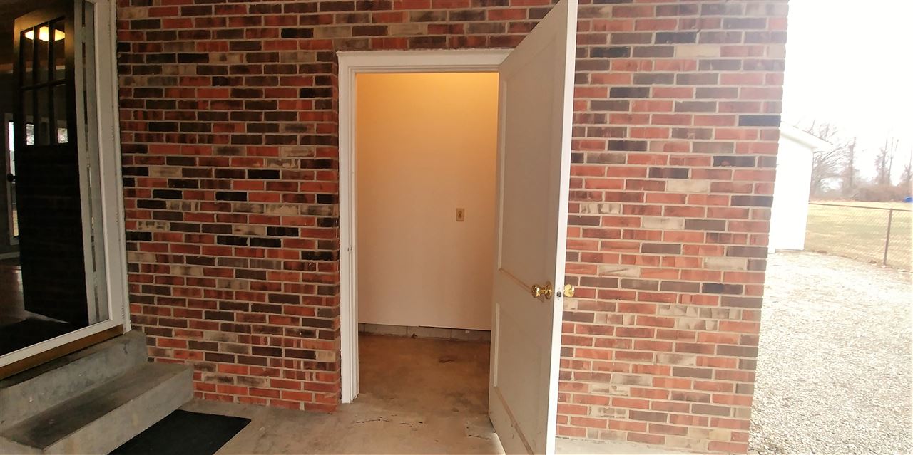8444 Telephone Road Newburgh, IN 47630 - Photo 30 of 34