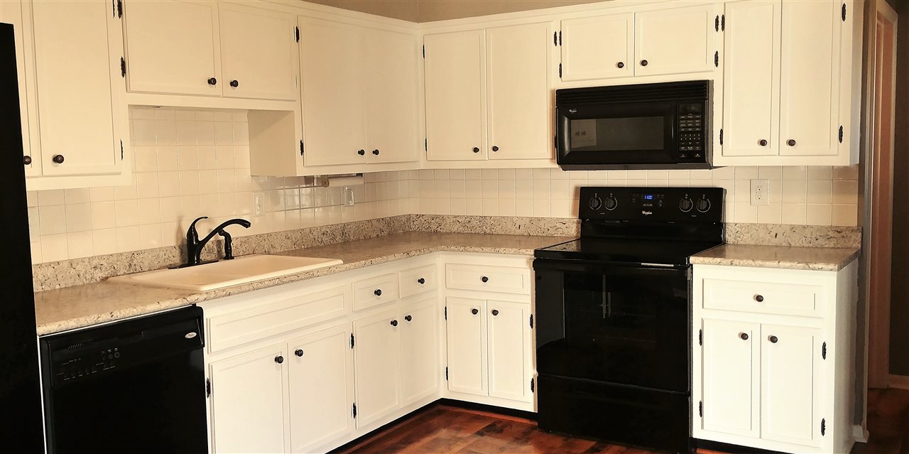 8444 Telephone Road Newburgh, IN 47630 - Photo 7 of 34