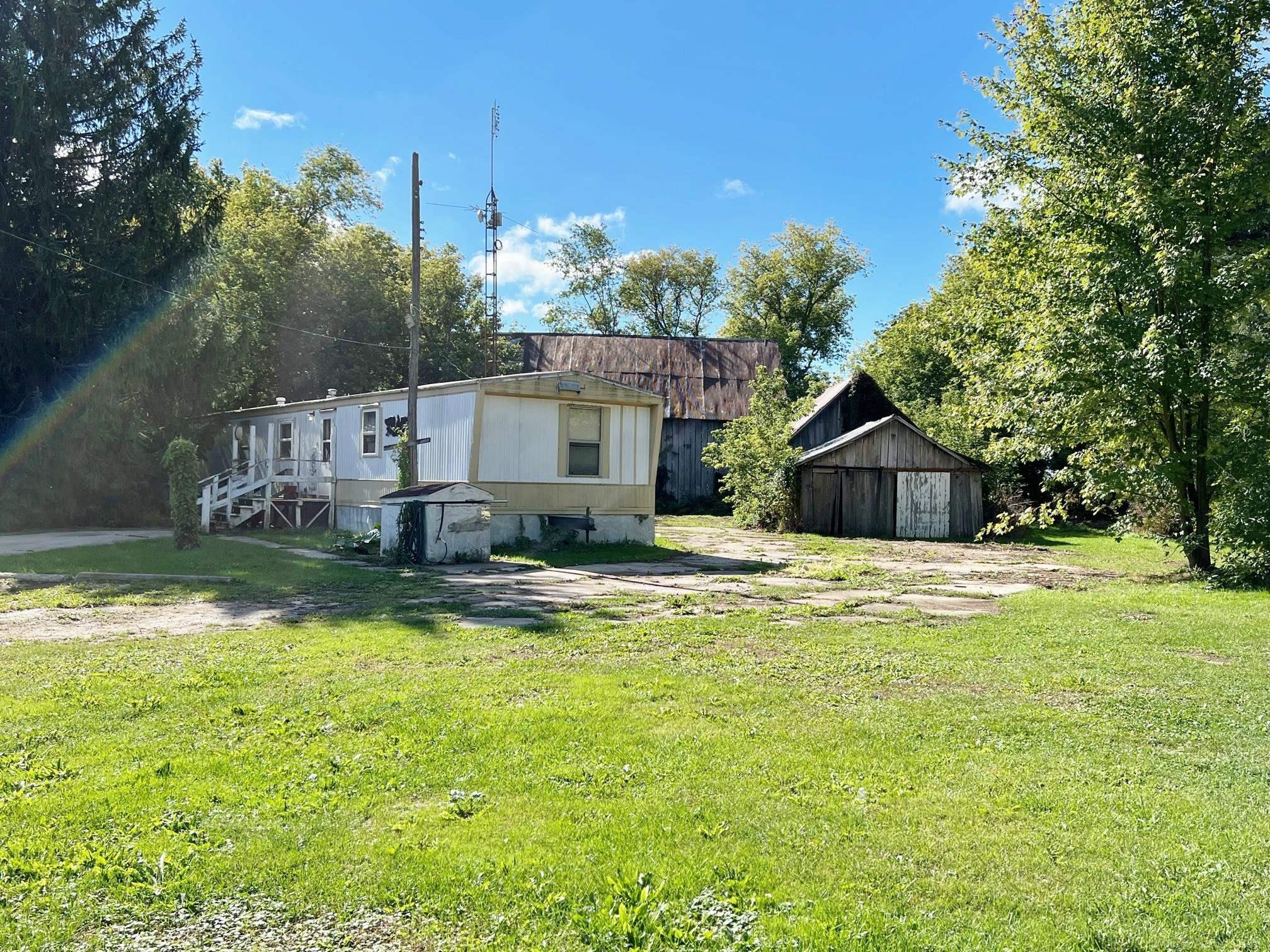 50091714-1.JPG