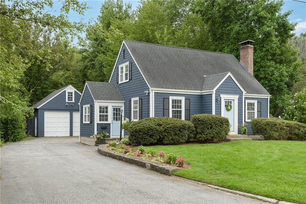 126 Anoka Avenue Barrington, RI 02806 - Photo 1 of 33