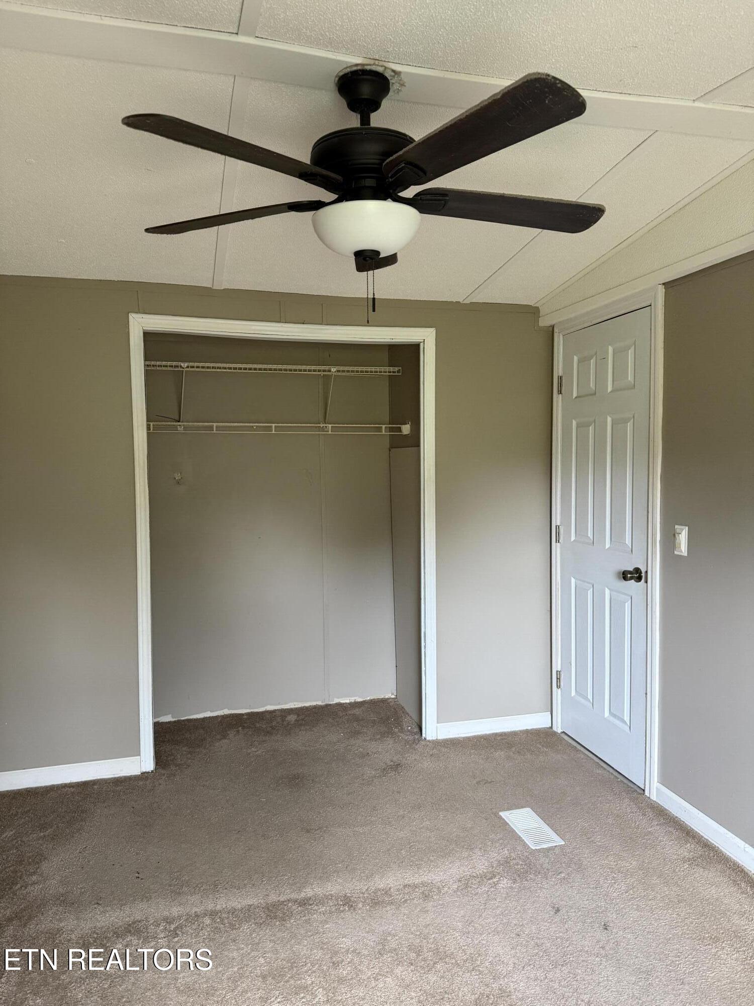 12 Kingswood Road Talbott, TN 37877 - Photo 8 of 10 KW 4