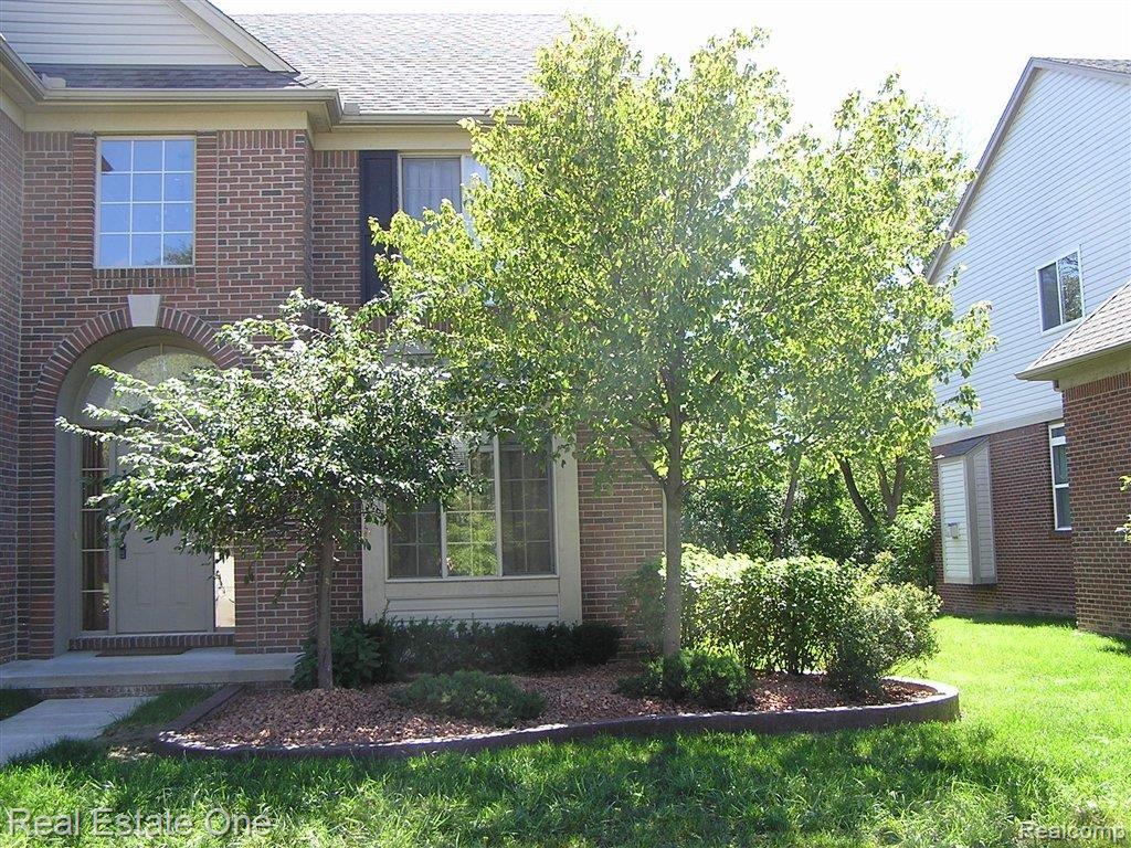 2399 Jackson Drive Rochester, MI 48309 - Photo 2 of 16 updated landscaping.JPG
