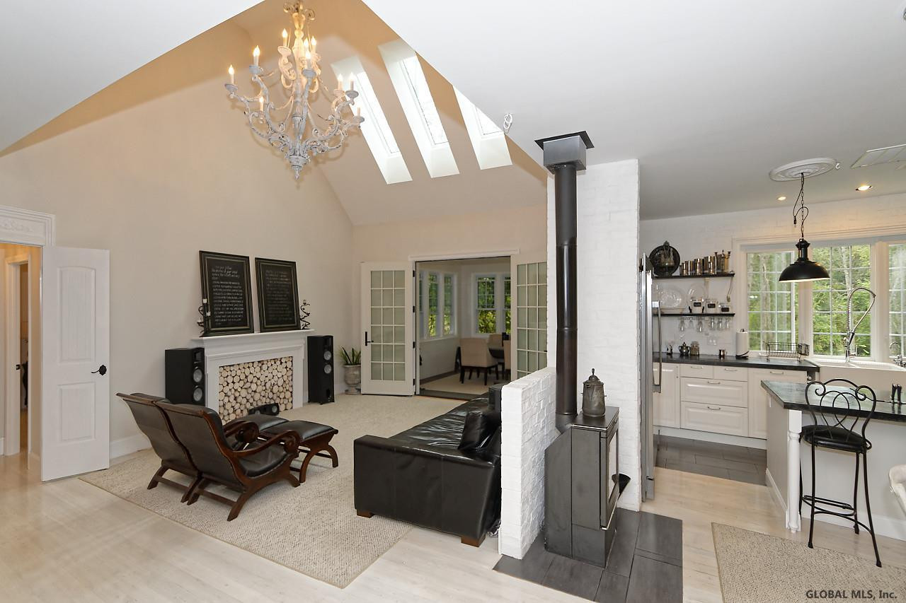 6033 Nott Road Guilderland, NY 12084 - Photo 2 of 52 Photo 2