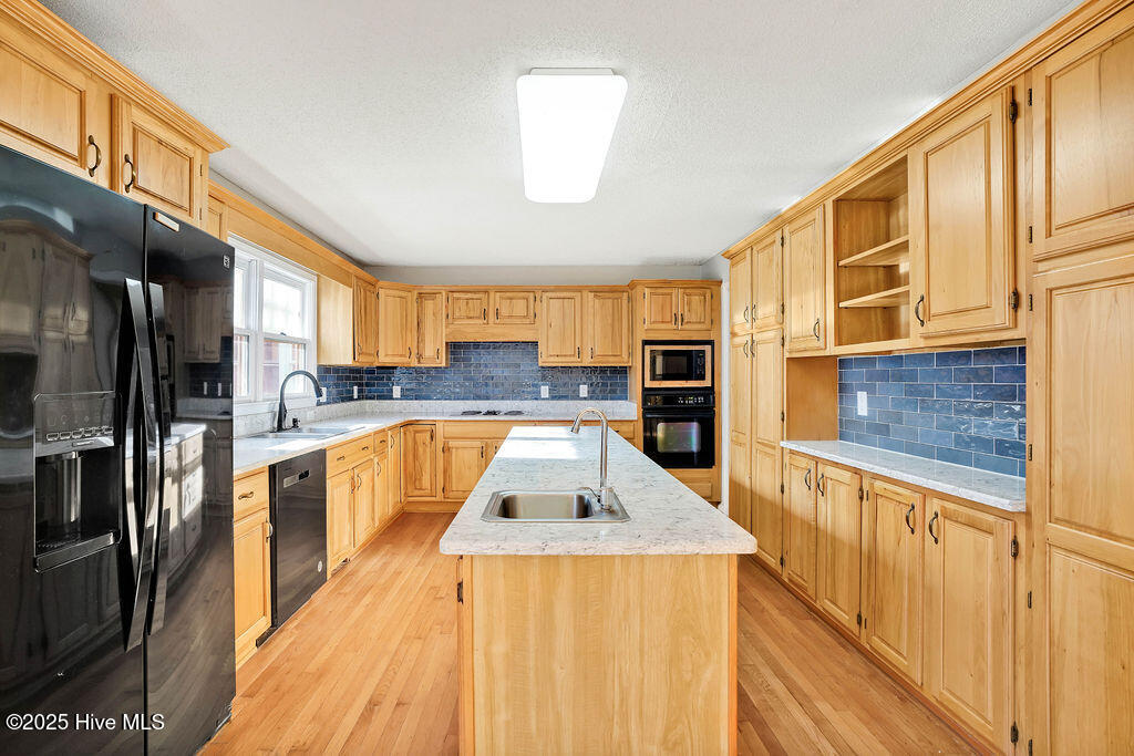 807 Greenbriar Road Wilmington, NC 28409 - Photo 9 of 37 807GreenbriarRoad-9