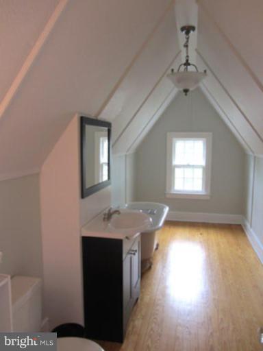 4714 16th Road North Arlington, VA 22207 - Photo 22 of 26 Master Bath