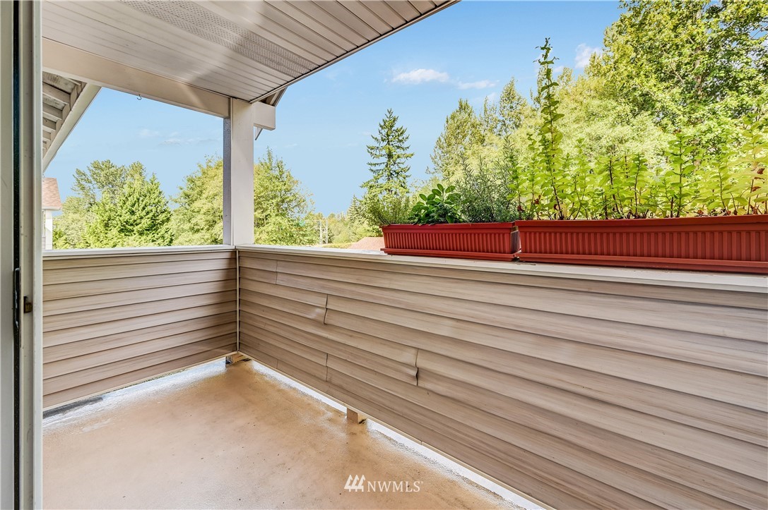 1001 West Casino Road, Unit C201 Everett, WA 98204 - Photo 17 of 19