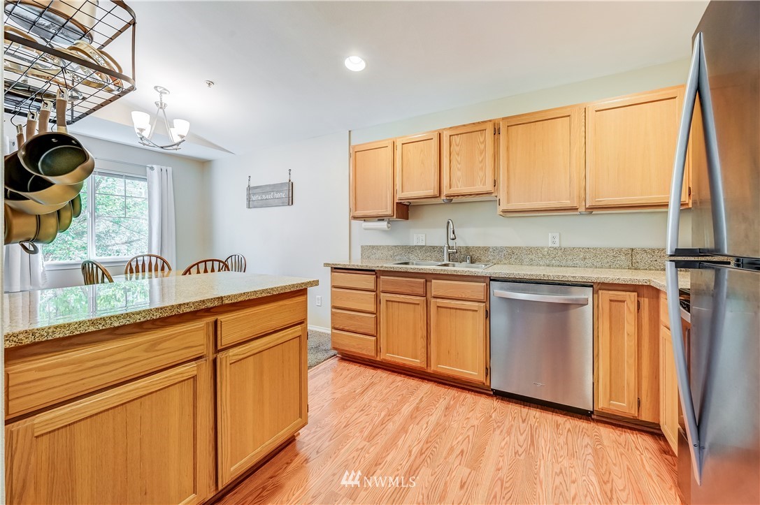 1001 West Casino Road, Unit C201 Everett, WA 98204 - Photo 8 of 19