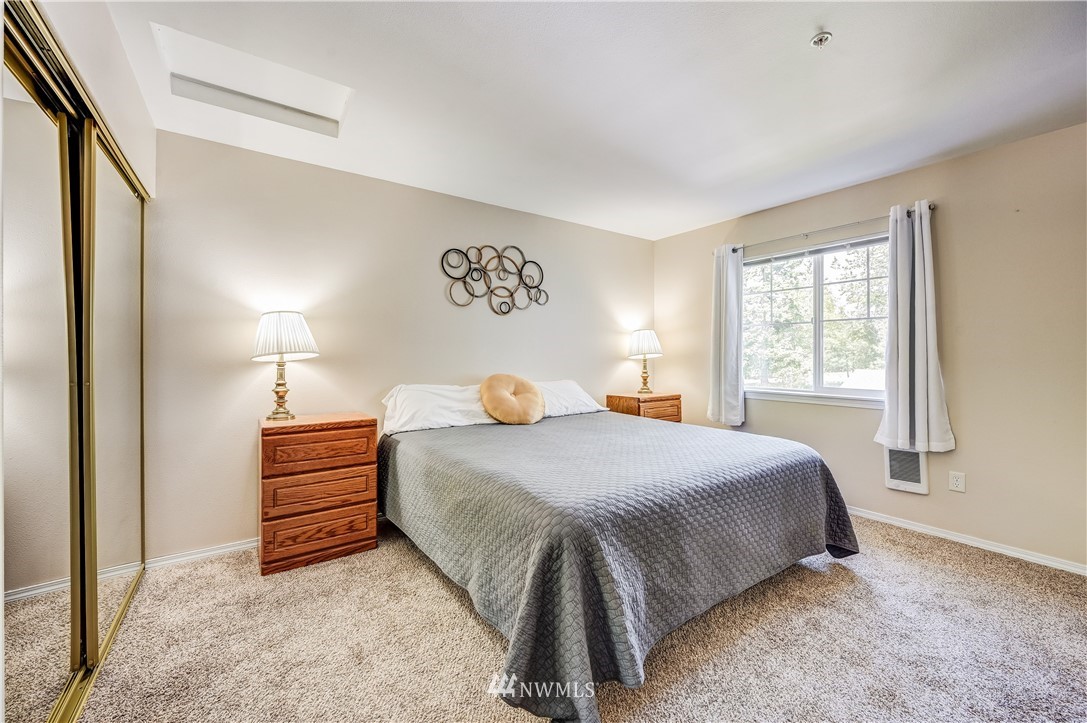 1001 West Casino Road, Unit C201 Everett, WA 98204 - Photo 10 of 19