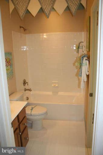 2505 Ralph Ellison Way Northeast Washington, DC 20018 - Photo 17 of 17 Bath
