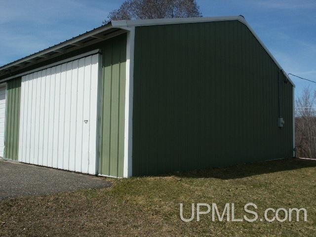 1127 Forest Street Niagara, WI 54151 - Photo 3 of 8 Gallery Image 3