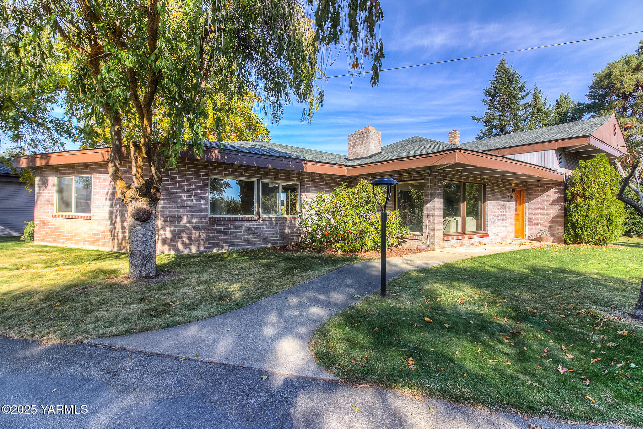 4102 Naches Heights Rd