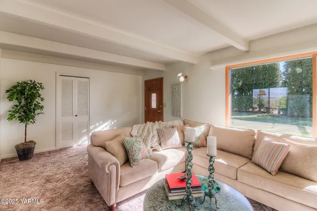 $468,750 | 4102 Naches Heights Road, Yakima, WA 98908