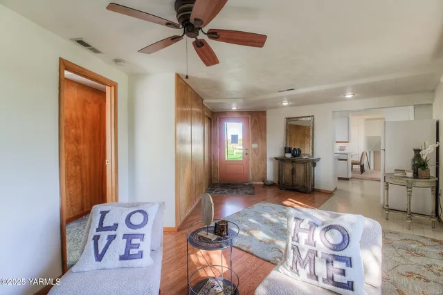 $468,750 | 4102 Naches Heights Road, Yakima, WA 98908