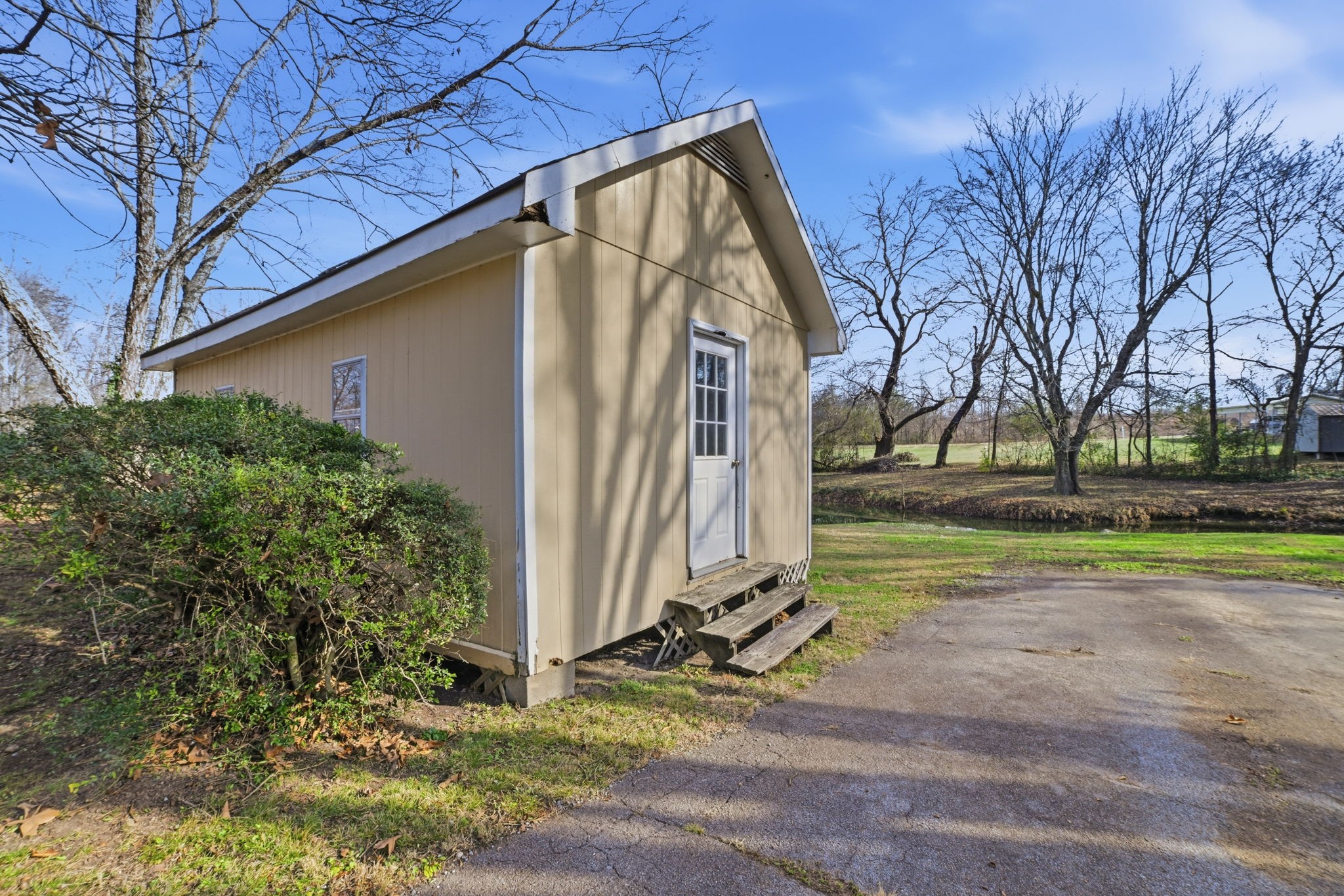 1130 Windsor Circle Lyles, TN 37098 - Photo 26 of 26 a view of a back yard of the house