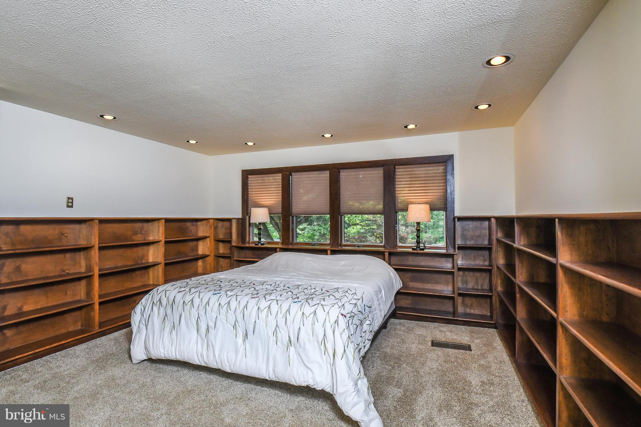 726 Pine Tree Point Road Swanton, MD 21561 - Photo 19 of 30 Bedroom (Master)
