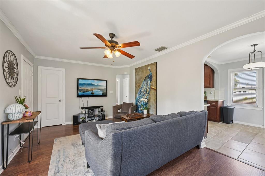 4809 33rd Avenue North St. Petersburg, FL 33713 - Photo 14 of 62 a living room with furniture and a window