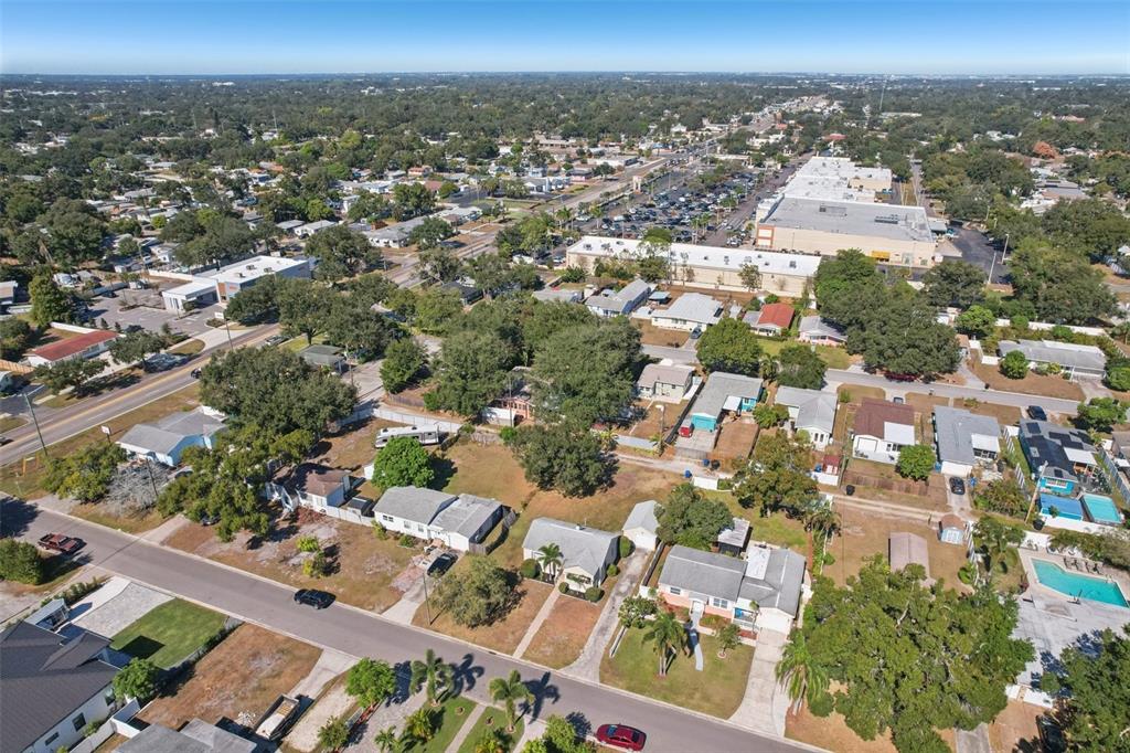 4809 33rd Avenue North St. Petersburg, FL 33713 - Photo 48 of 62 an aerial view of residential building with green space
