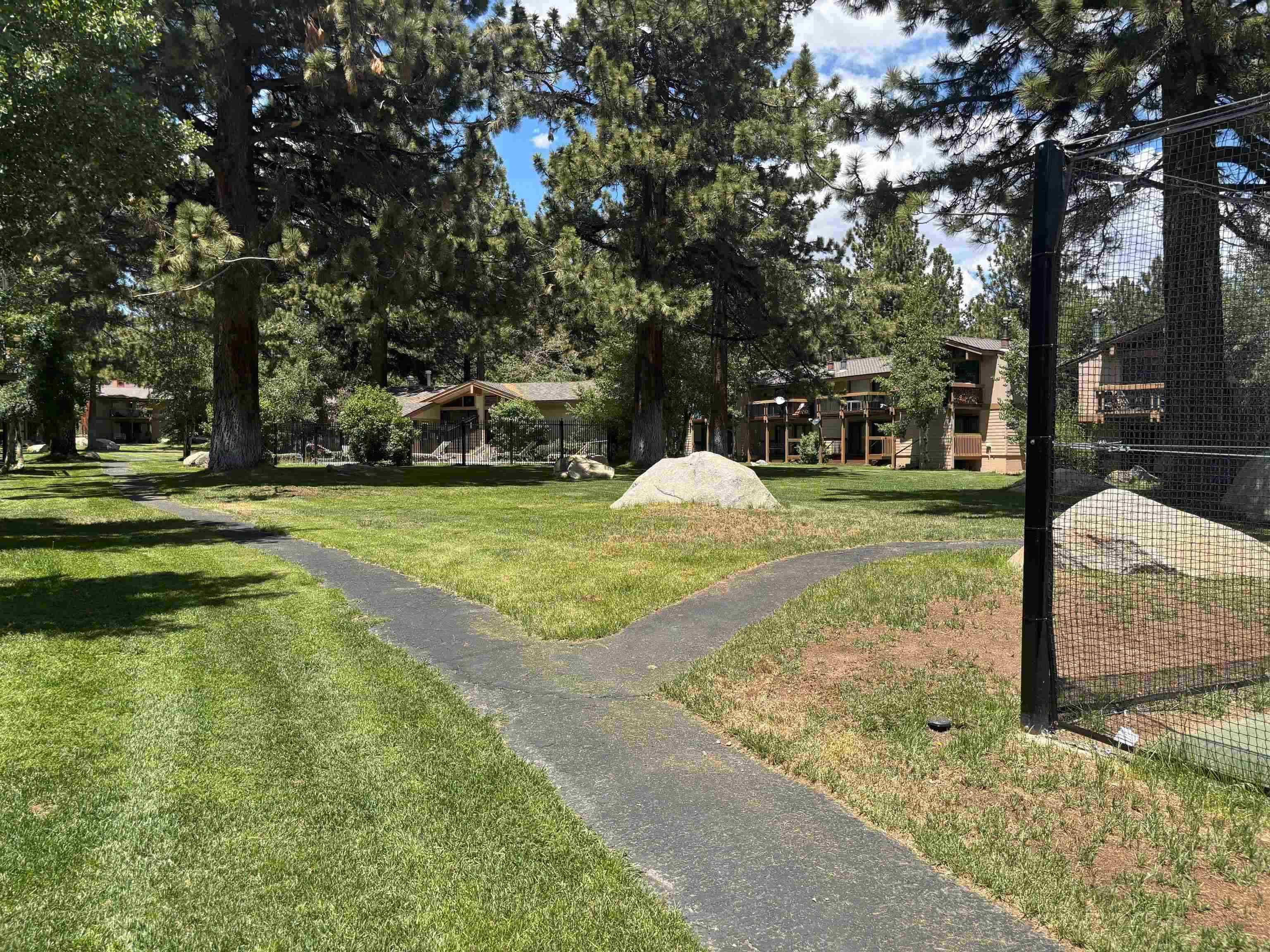 3252 Chateau Road, Unit 24 Mammoth Lakes, CA 93546 - Photo 53 of 55 Gallery Image 53