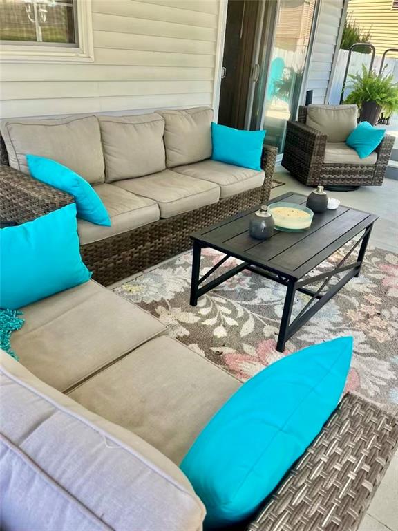 1877 George Circle Irwin, PA 15642 - Photo 9 of 35