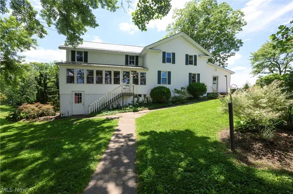 $399,900 | 12201 King Church Avenue Northwest, Uniontown, OH 44685