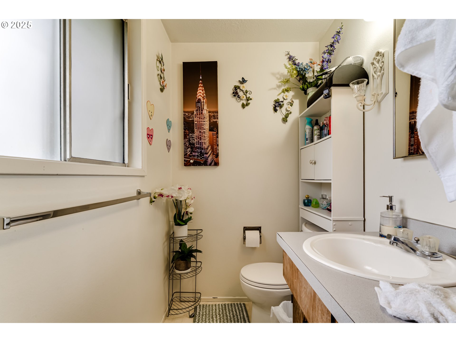 3736 Peppertree Drive Eugene, OR 97402 - Photo 13 of 16