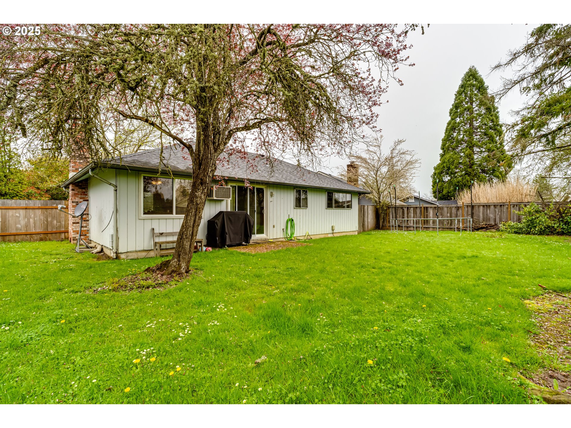 3736 Peppertree Drive Eugene, OR 97402 - Photo 14 of 16