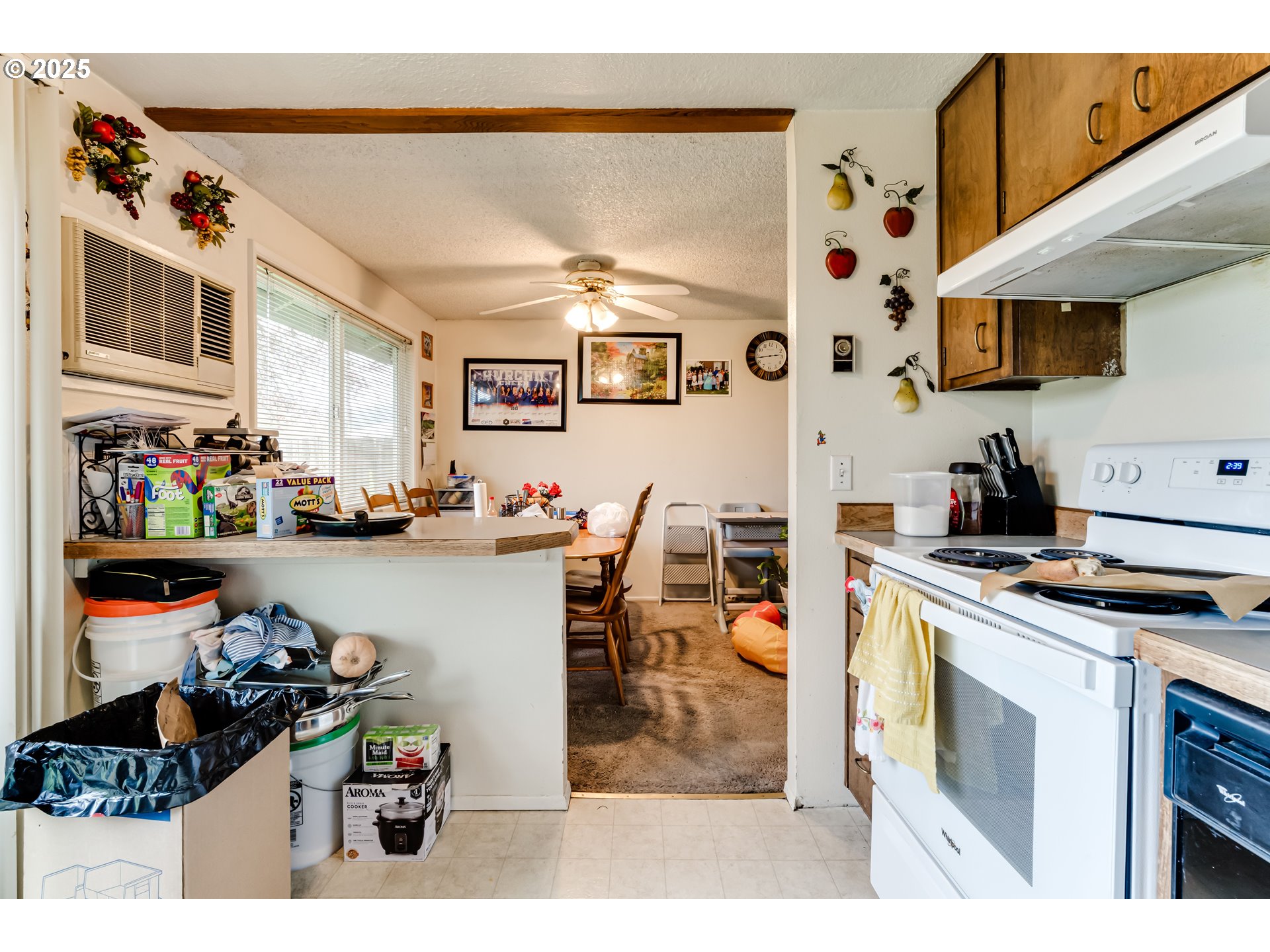 3736 Peppertree Drive Eugene, OR 97402 - Photo 8 of 16