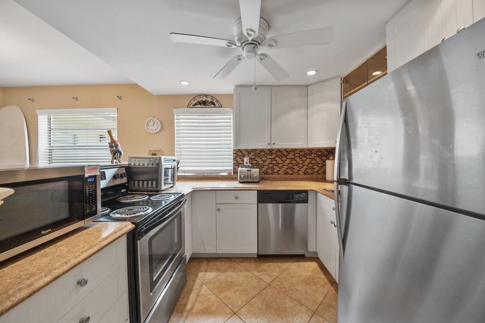 677 Normandy Lane Delray Beach, FL 33484 - Photo 6 of 18 Stainless Steel Appliances