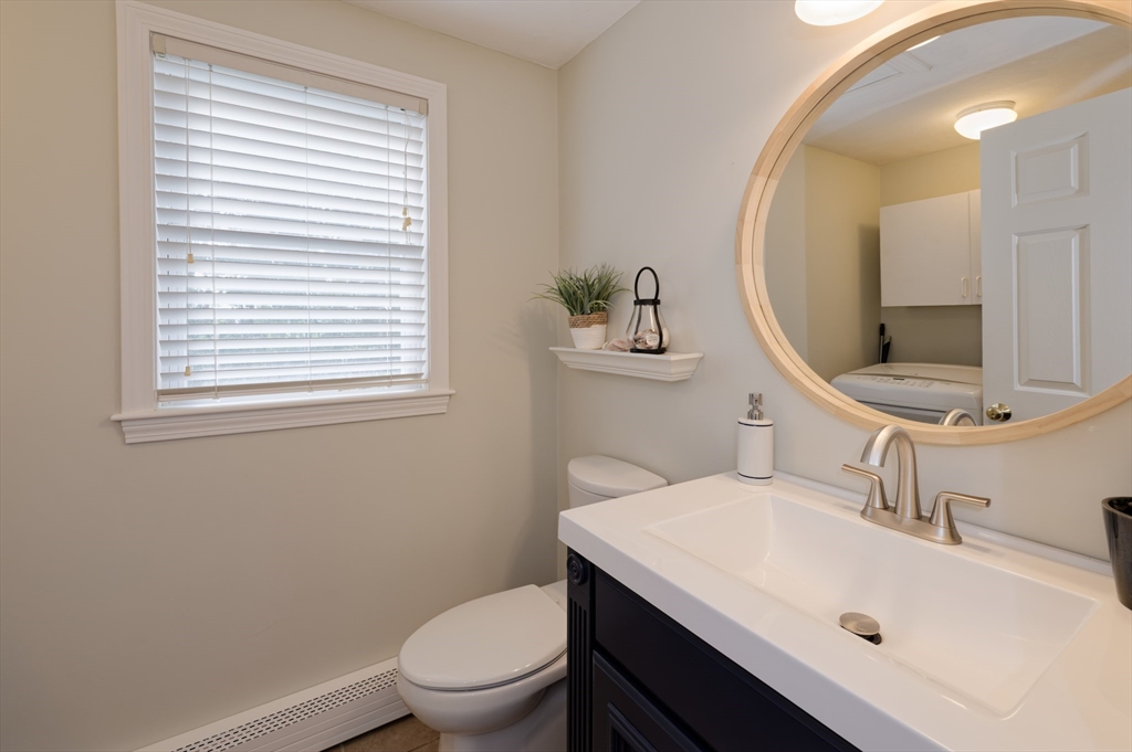 6 Chamberlain Road Uxbridge, MA 01569 - Photo 11 of 38