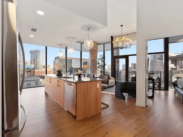 $5,500 | 1212 Demonbreun Street, Unit 615, Nashville, TN 37203