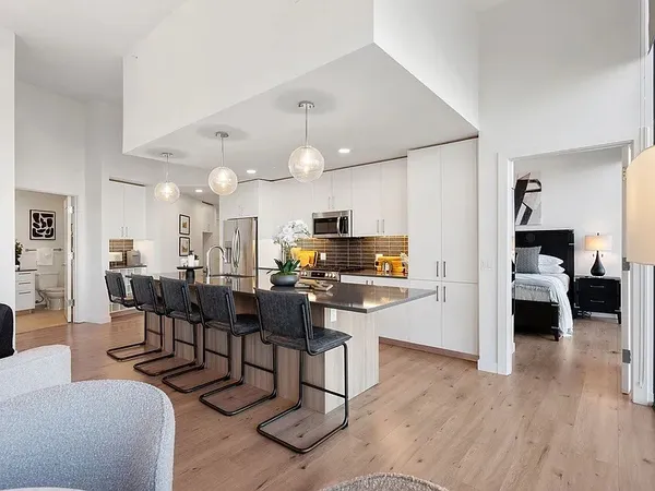 $5,500 | 1212 Demonbreun Street, Unit 615, Nashville, TN 37203