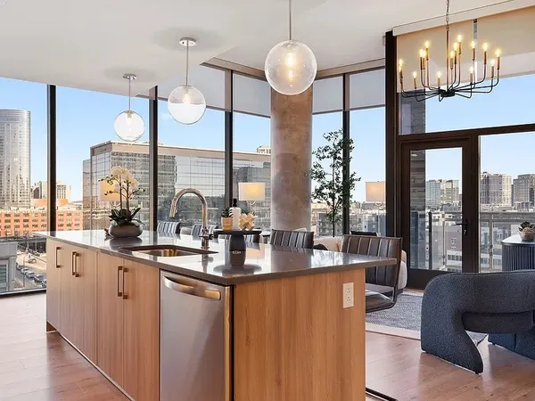 $5,500 | 1212 Demonbreun Street, Unit 615, Nashville, TN 37203