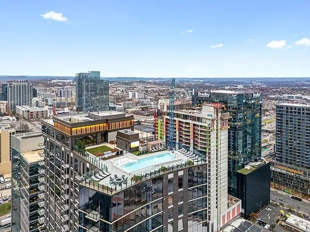 $5,500 | 1212 Demonbreun Street, Unit 615, Nashville, TN 37203