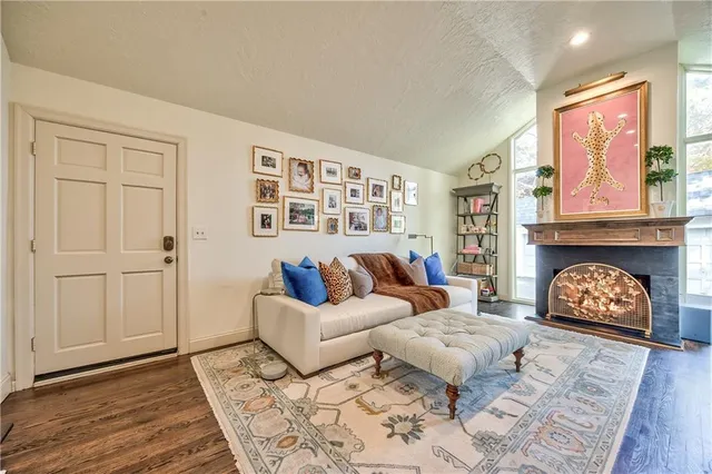 $725,000 | 634 Greenway Terrace, Kansas City, MO 64113