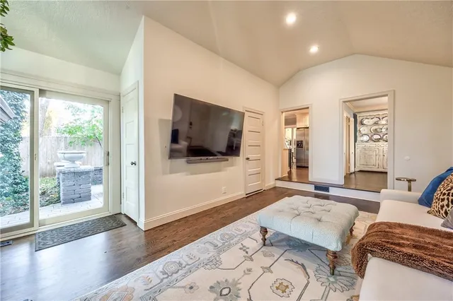 $725,000 | 634 Greenway Terrace, Kansas City, MO 64113