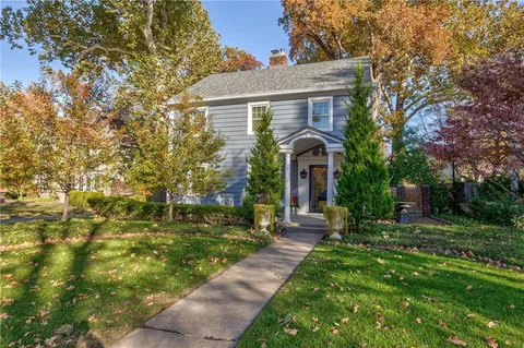 $725,000 | 634 Greenway Terrace, Kansas City, MO 64113