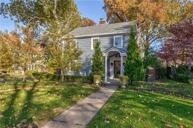 $725,000 | 634 Greenway Terrace, Kansas City, MO 64113