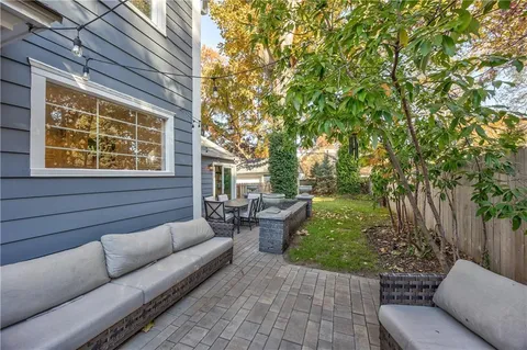 $725,000 | 634 Greenway Terrace, Kansas City, MO 64113