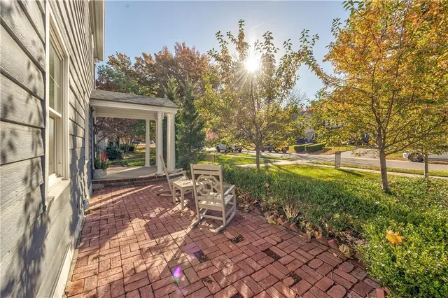 $725,000 | 634 Greenway Terrace, Kansas City, MO 64113